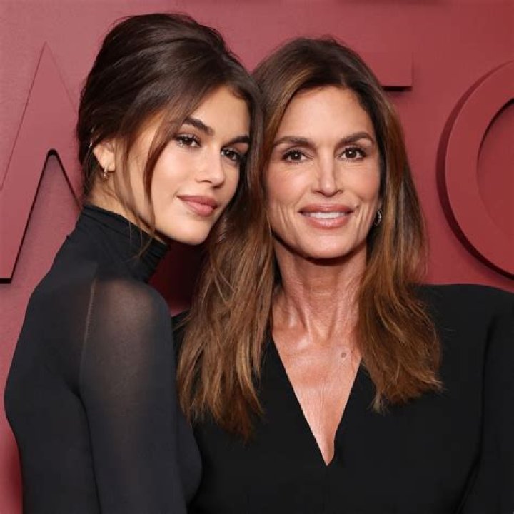 Cindy Crawford- Age, Height, Husband, Net Worth, Ethnicity