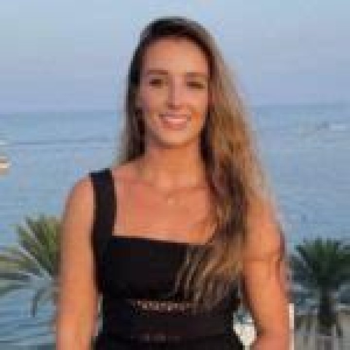 Has Laura Robson Retired Now? Her Family & Personal Life Details