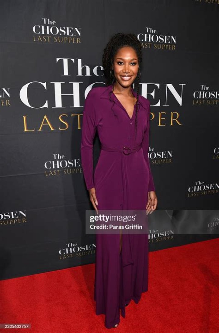 Shana Williams - Net Worth, Age, Height, Birthday, Bio, Wiki!