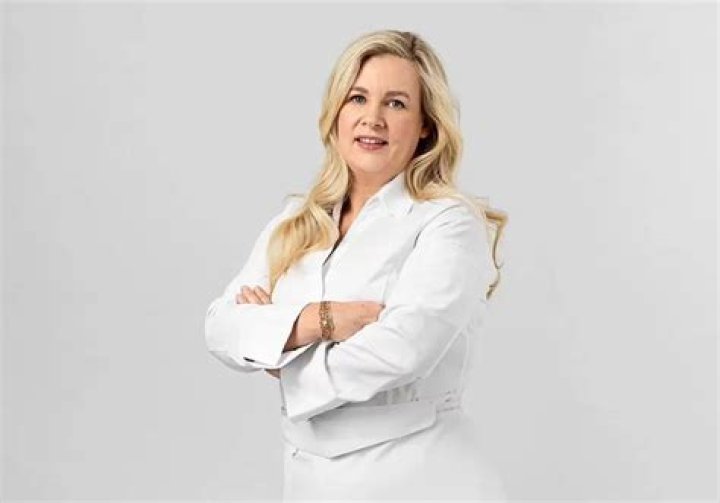 Taille Hélène Darroze