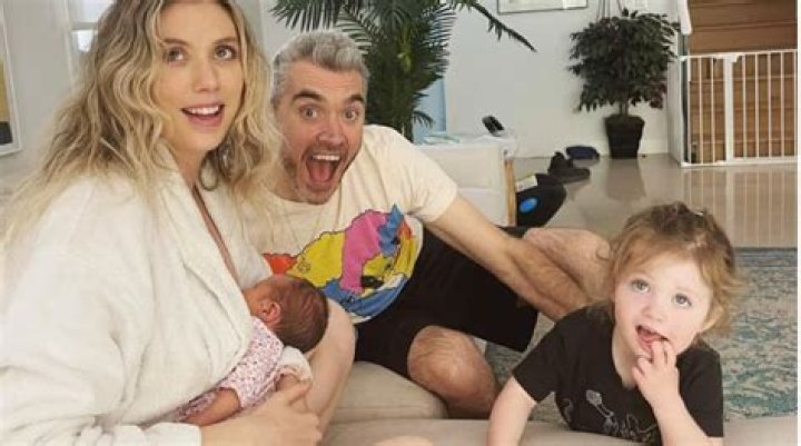 Who Is Laura Clery? Her Age, Biography, Husband, Wiki, Net Worth